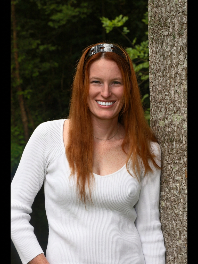 Honey Bee DeSalvo, author and singer-songwriter